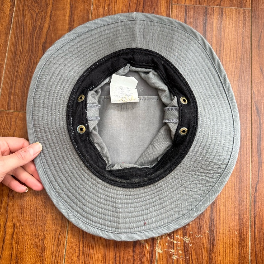Canada Post Bucket Hat - Picture 7 of 14
